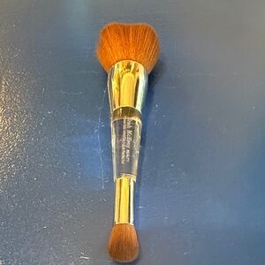 Trish McEvoy Dual-Ended Foundation & Concealer Brush Dome Synthetic GUC